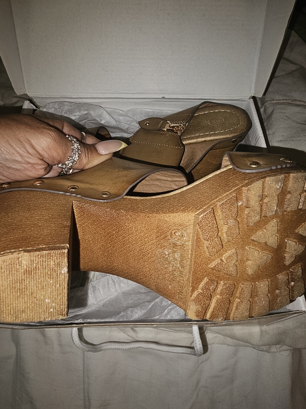 Platform Block Heel Sandals in Tan with Stud Detail NIB Nature Breeze - Picture 5 of 5